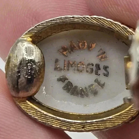 Vintage Limoges France Cameo Clip On Earrings Hand Painted Porcelain & Gold-Tone - Picture 4 of 6